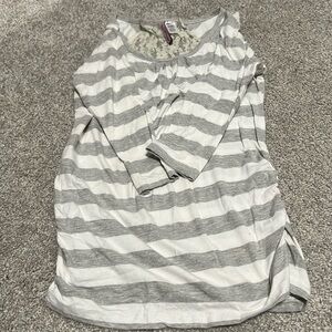 Maternity clothes bundle